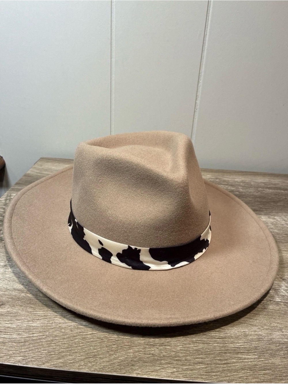 Wyeth Cow Print Banded Hat One Size 100% Wool Taupe Festival Boho Western